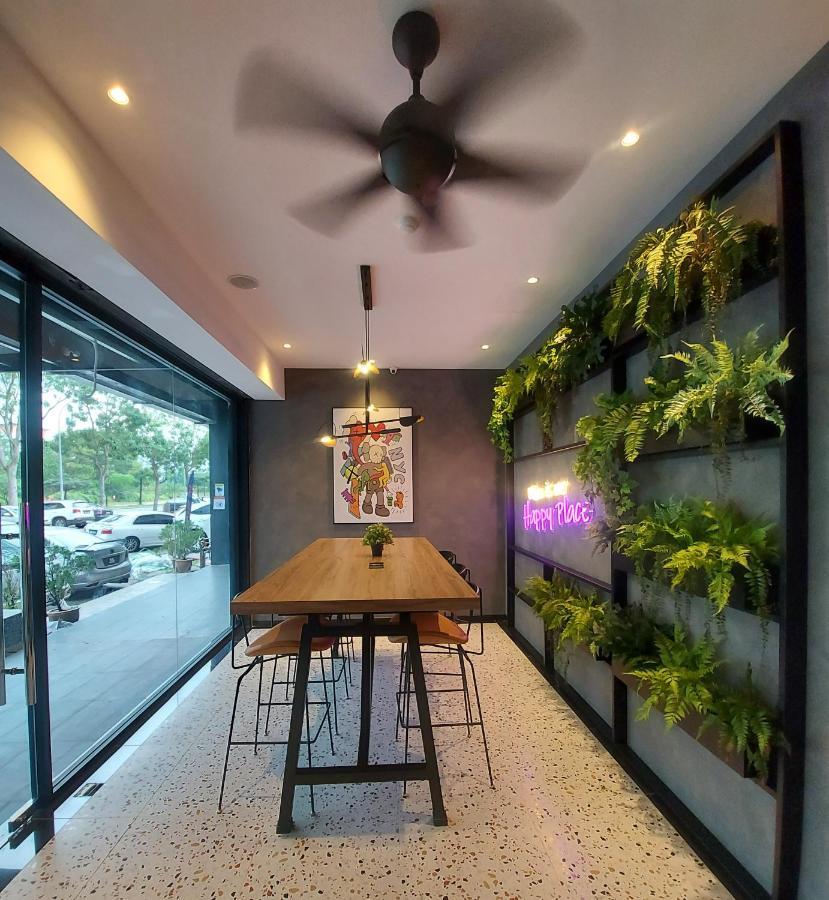 Miico Hotel @ Mount Austin Johor Bahru Kültér fotó
