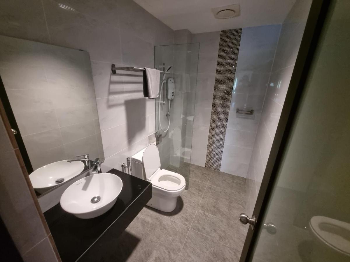 Miico Hotel @ Mount Austin Johor Bahru Kültér fotó