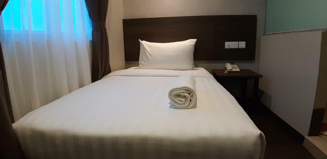 Miico Hotel @ Mount Austin Johor Bahru Kültér fotó