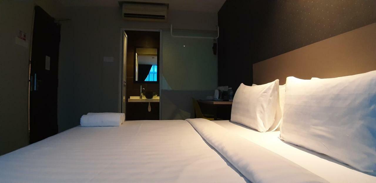 Miico Hotel @ Mount Austin Johor Bahru Kültér fotó