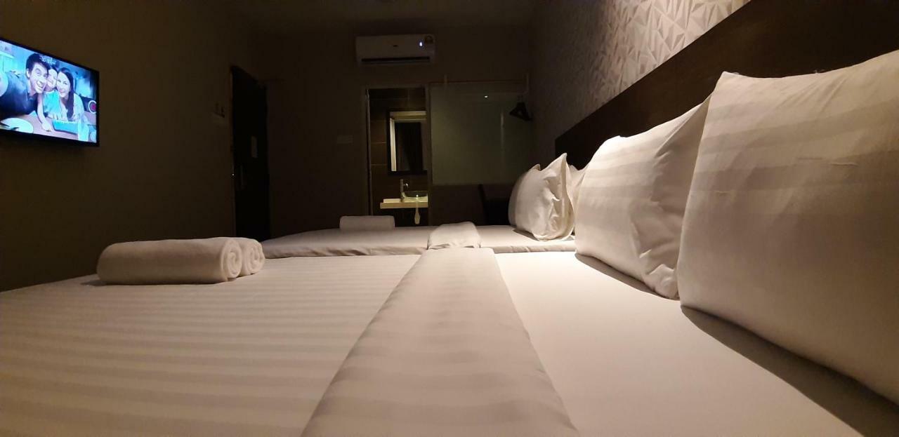 Miico Hotel @ Mount Austin Johor Bahru Kültér fotó