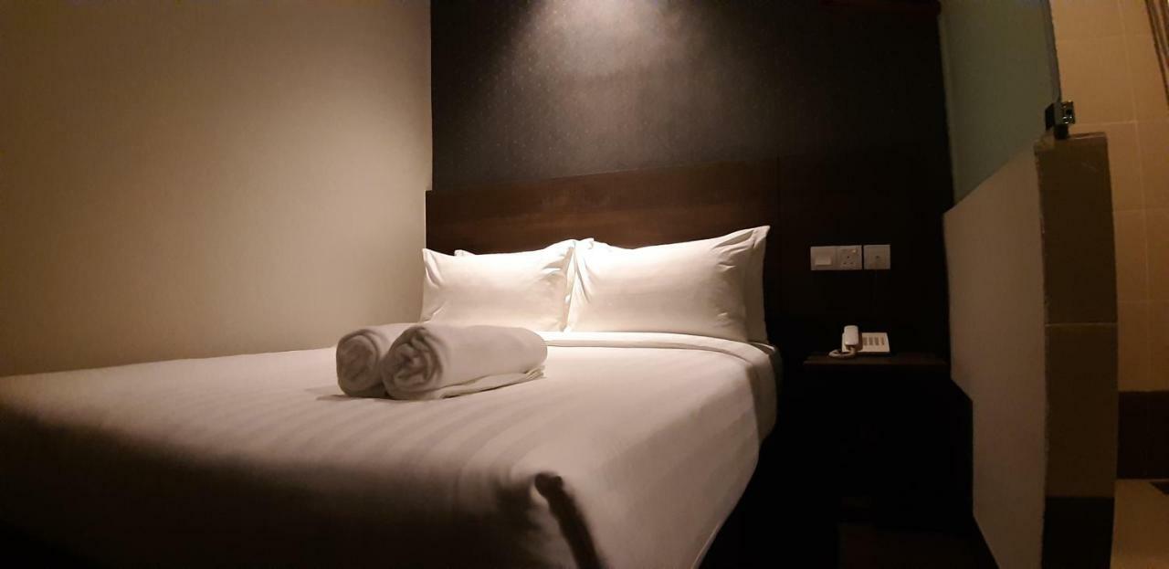Miico Hotel @ Mount Austin Johor Bahru Kültér fotó