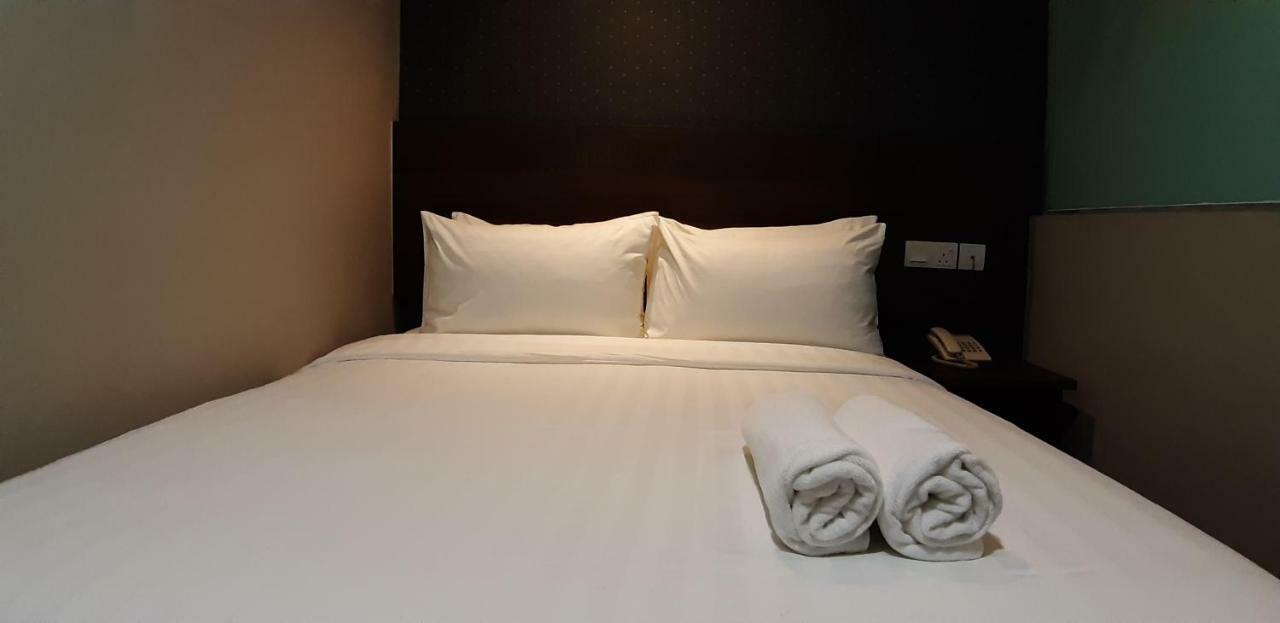 Miico Hotel @ Mount Austin Johor Bahru Kültér fotó