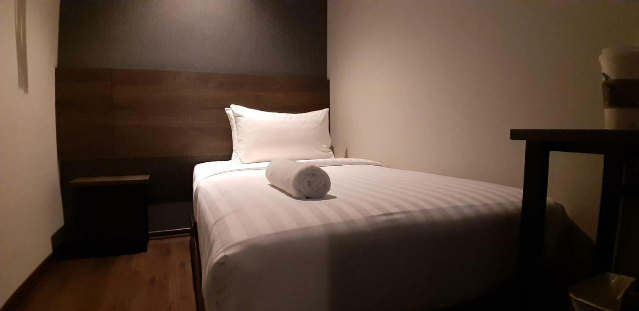 Miico Hotel @ Mount Austin Johor Bahru Kültér fotó