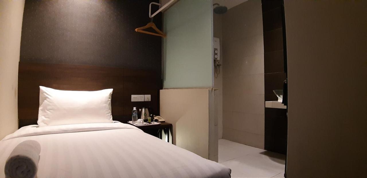Miico Hotel @ Mount Austin Johor Bahru Kültér fotó