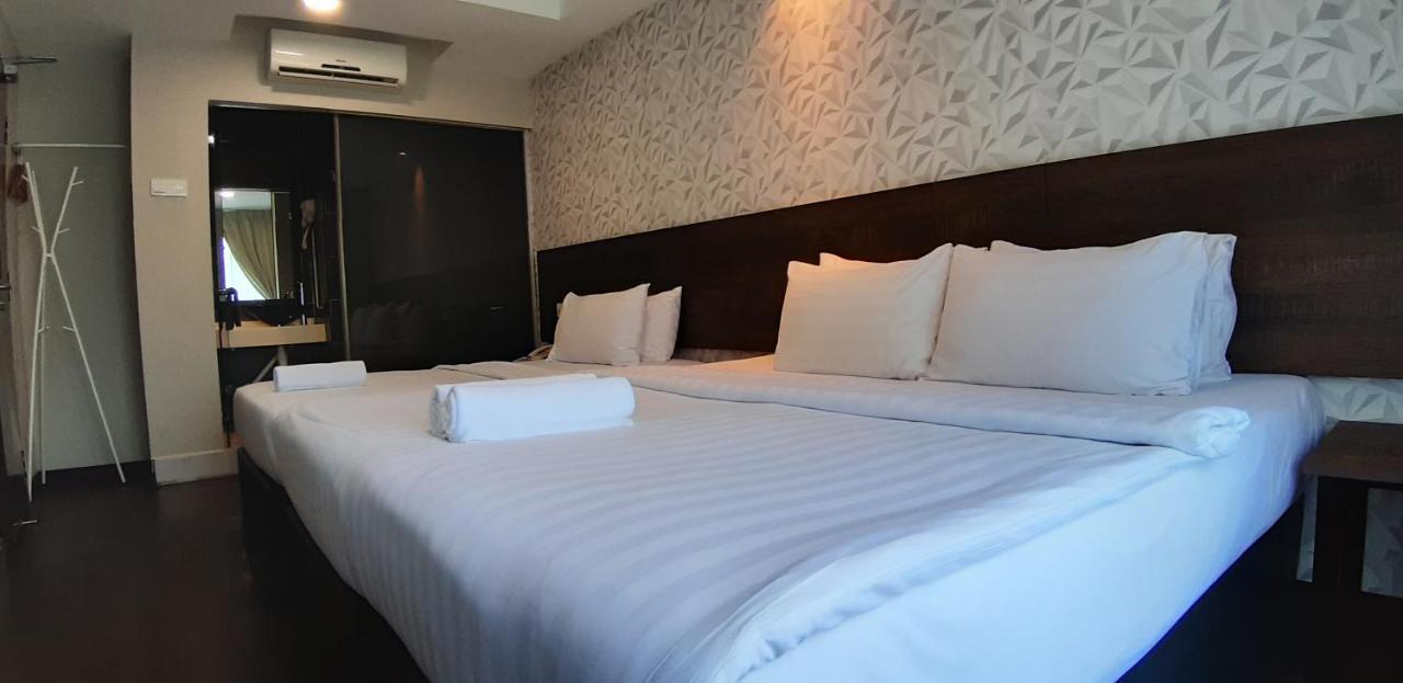 Miico Hotel @ Mount Austin Johor Bahru Kültér fotó